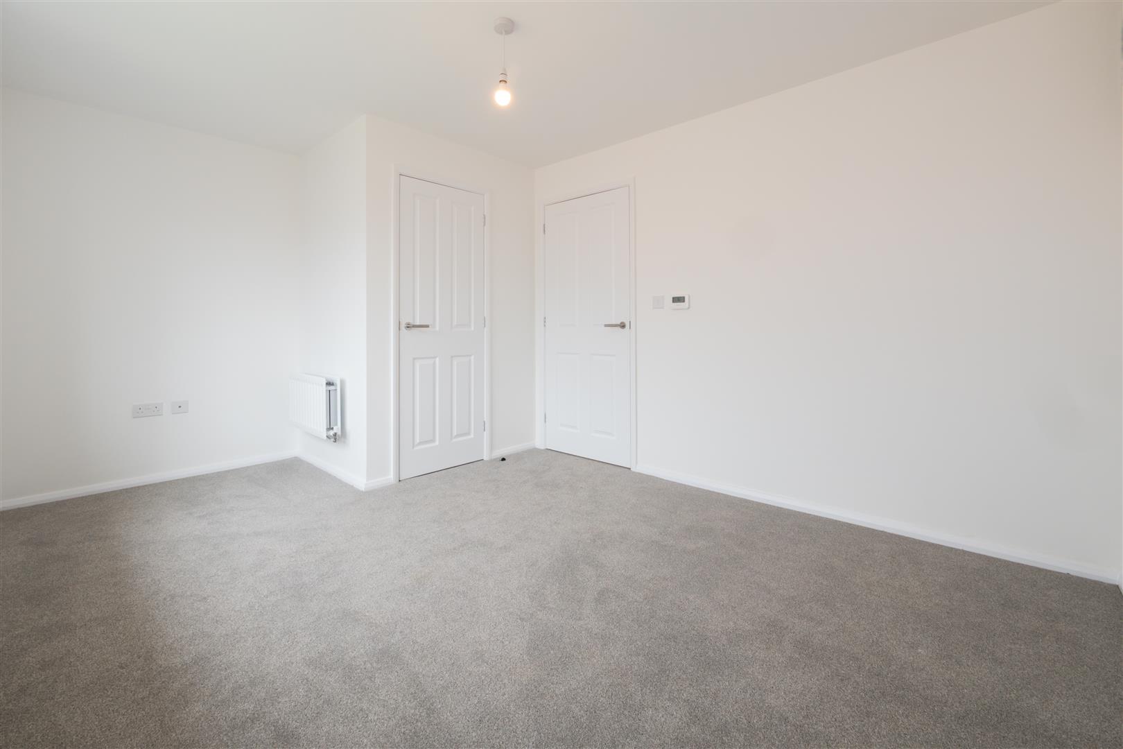 2 Bedroom House To Rent image 15